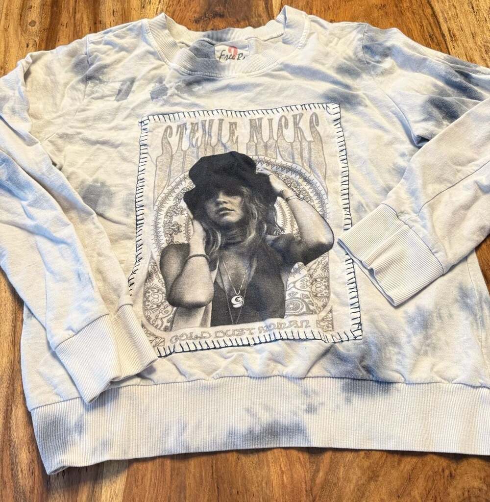 Free 2 Be Stevie Nicks Gold Dust Woman Tie Dye Graphic Sweatshirt Size L